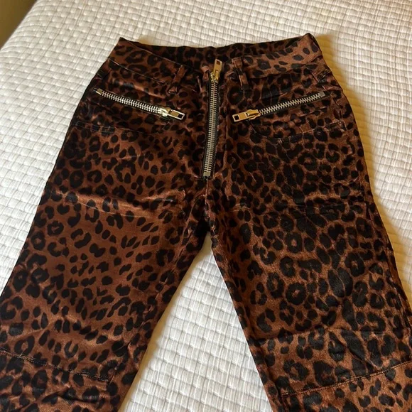 Unif high waisted leopard velvet pants 24